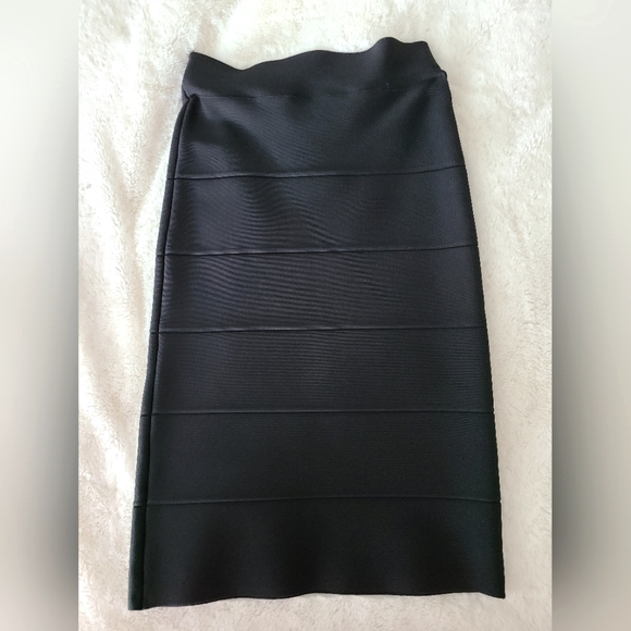 BCBG Maxazria Bandage Skirt - Picture 2 of 4